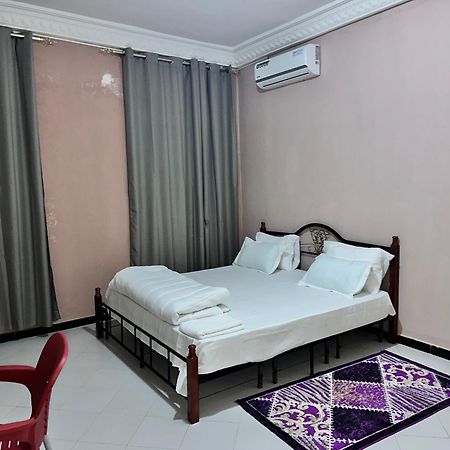 Residences Primis Thies - Appartements Et Chambres ภายนอก รูปภาพ