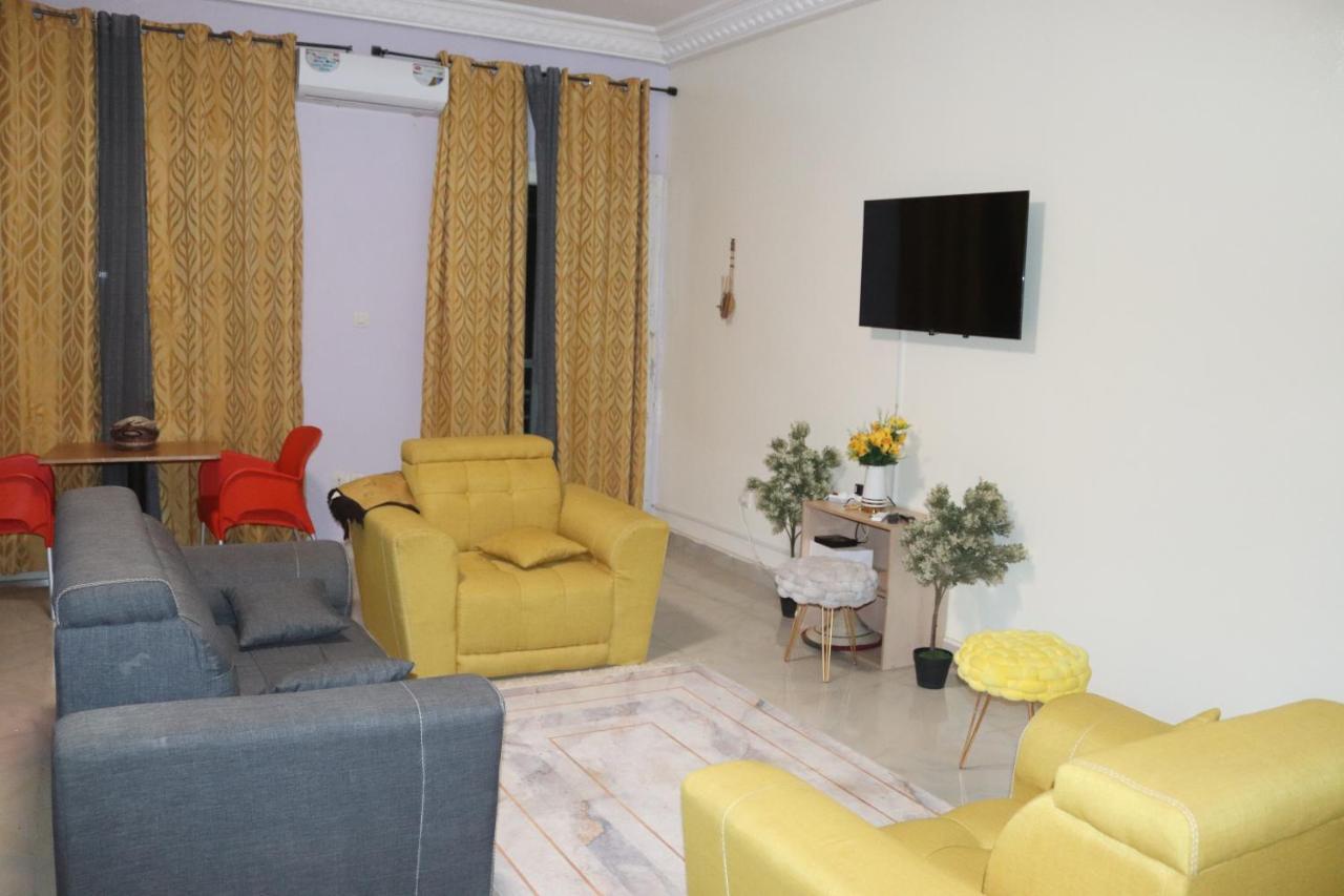 Residences Primis Thies - Appartements Et Chambres ภายนอก รูปภาพ