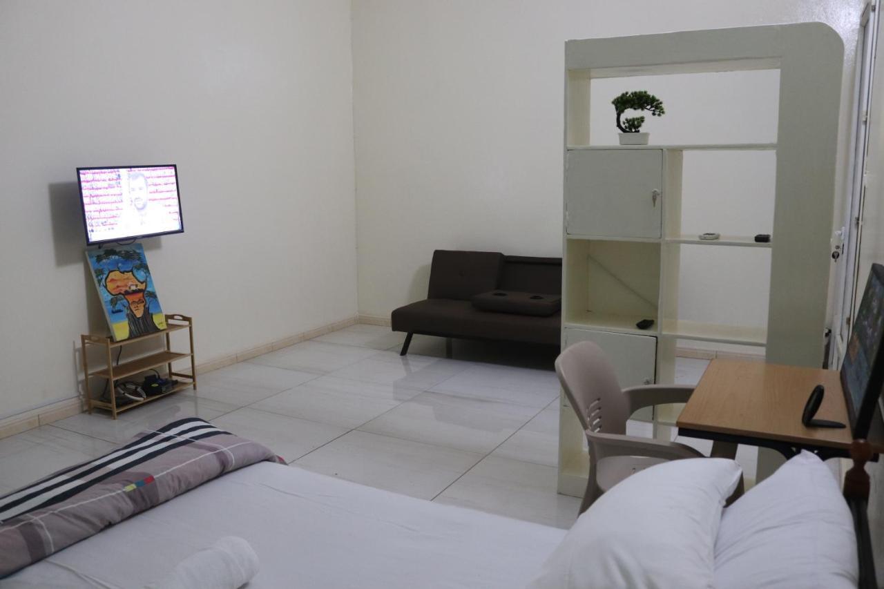 Residences Primis Thies - Appartements Et Chambres ภายนอก รูปภาพ
