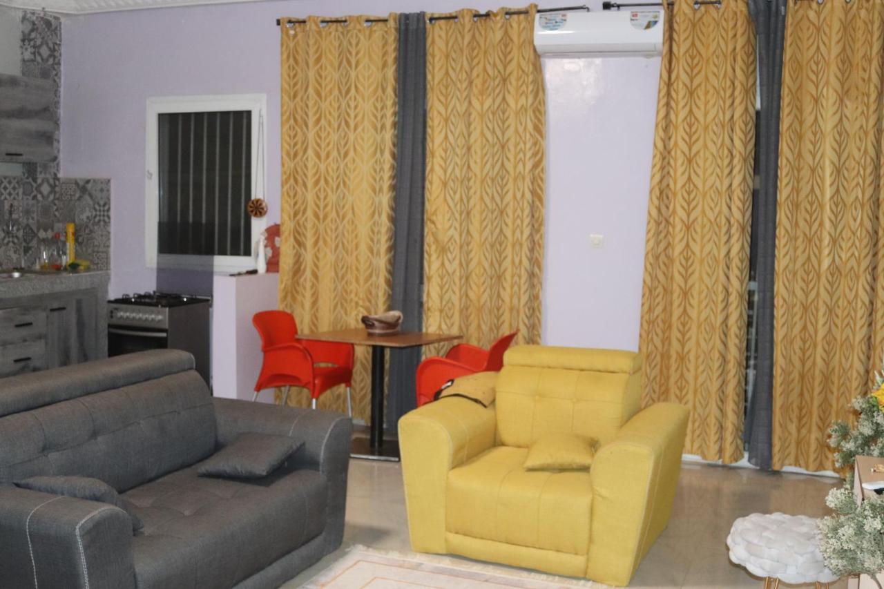 Residences Primis Thies - Appartements Et Chambres ภายนอก รูปภาพ