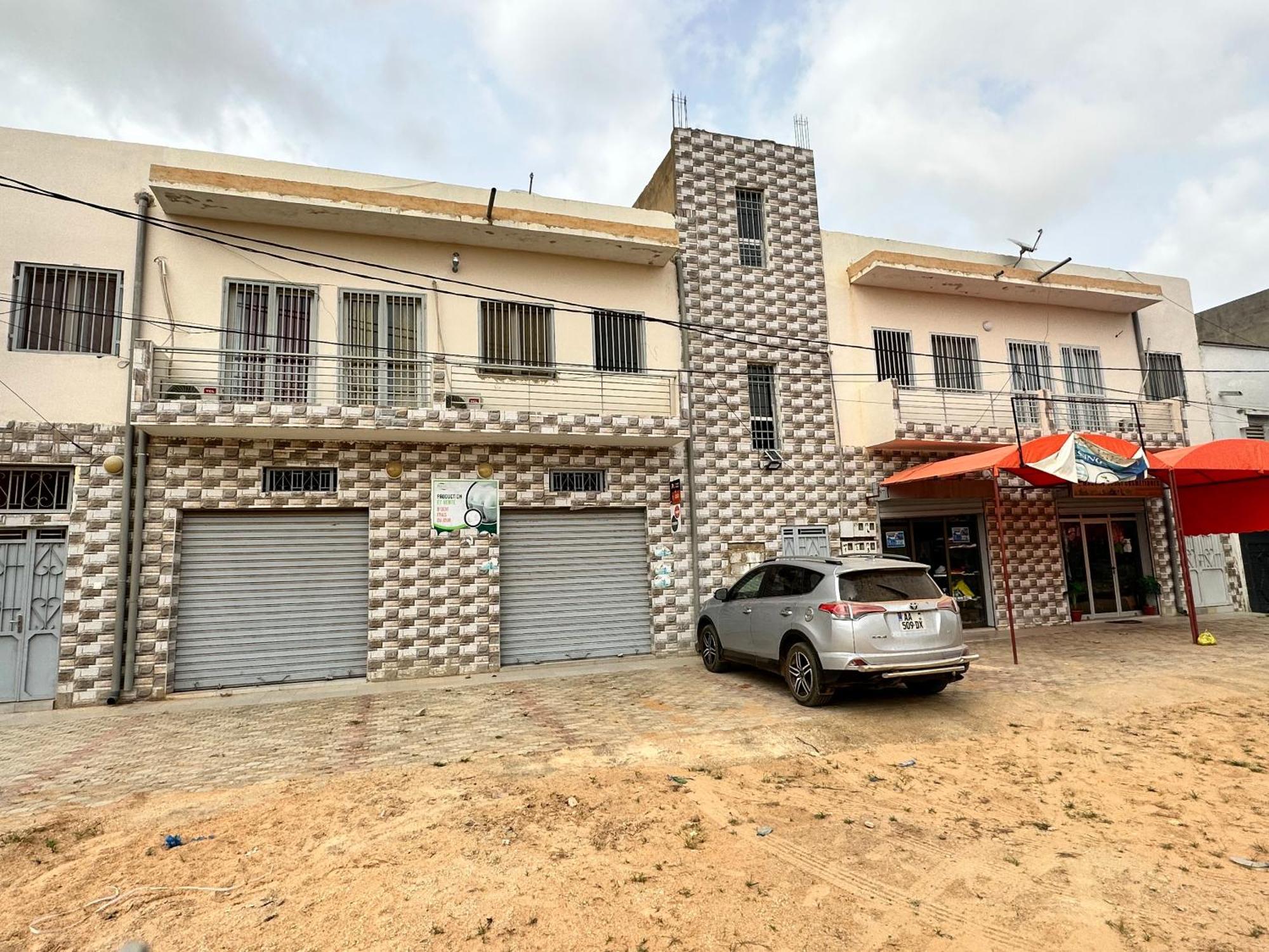 Residences Primis Thies - Appartements Et Chambres ภายนอก รูปภาพ