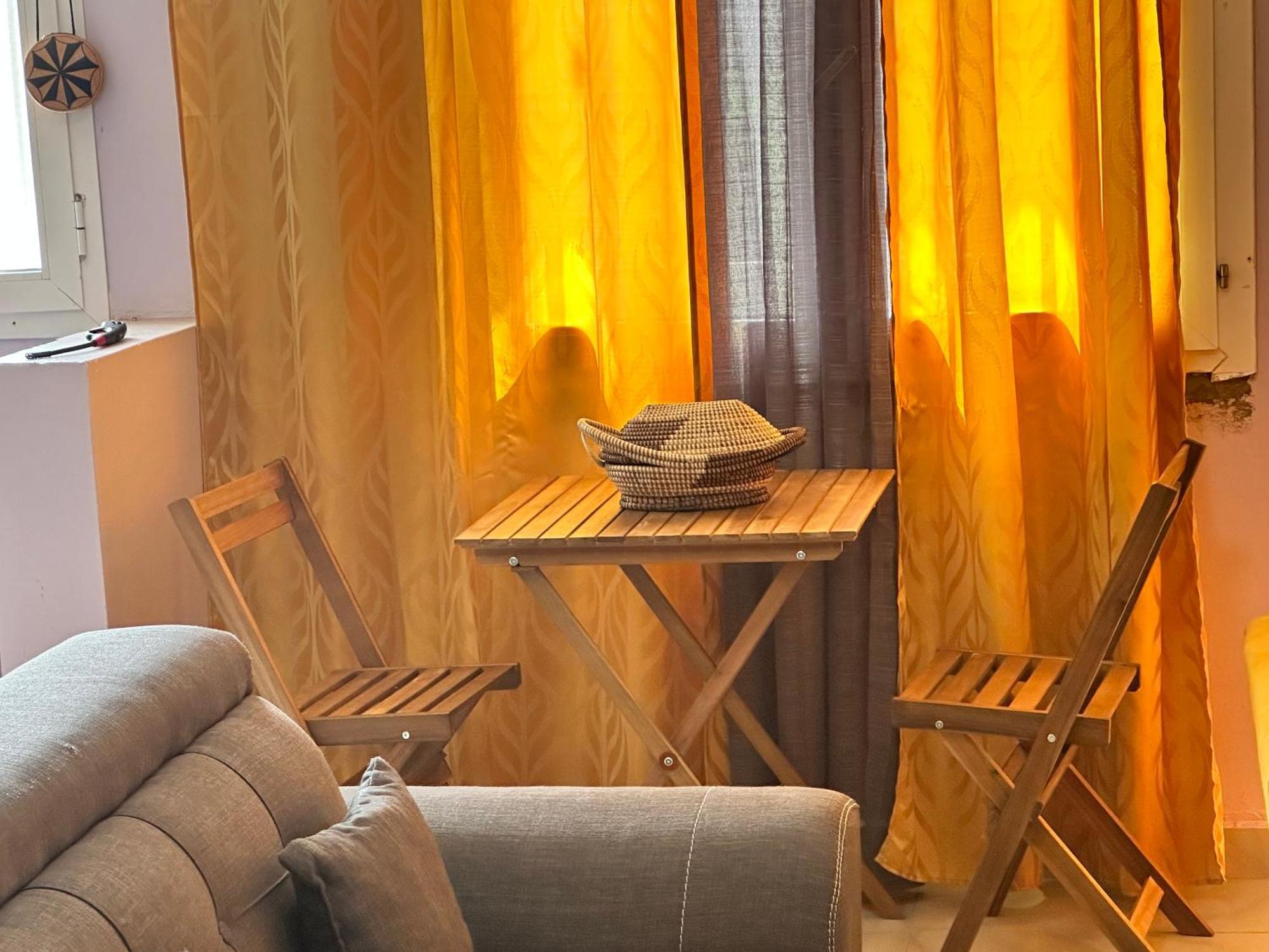 Residences Primis Thies - Appartements Et Chambres ภายนอก รูปภาพ