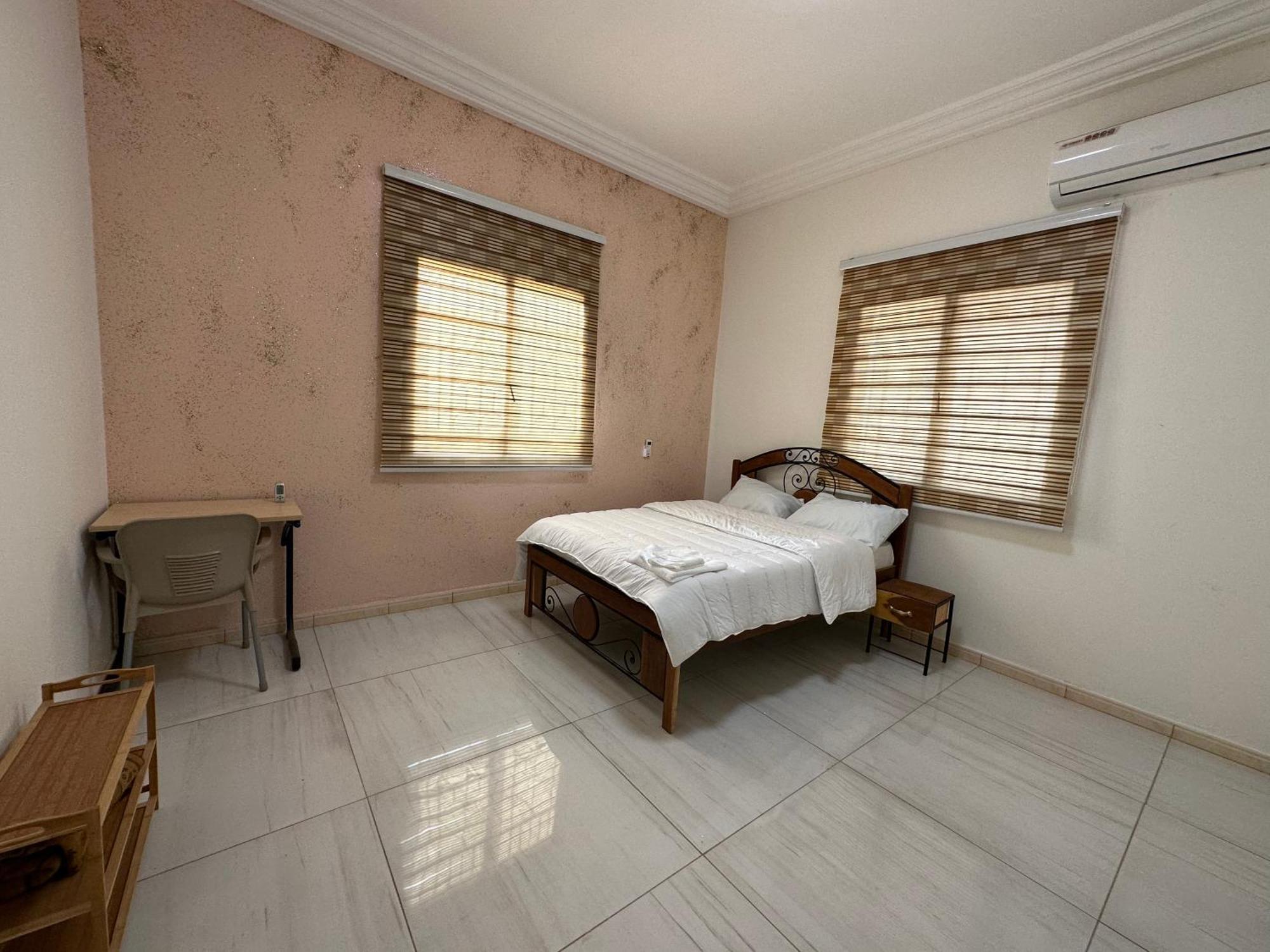 Residences Primis Thies - Appartements Et Chambres ภายนอก รูปภาพ