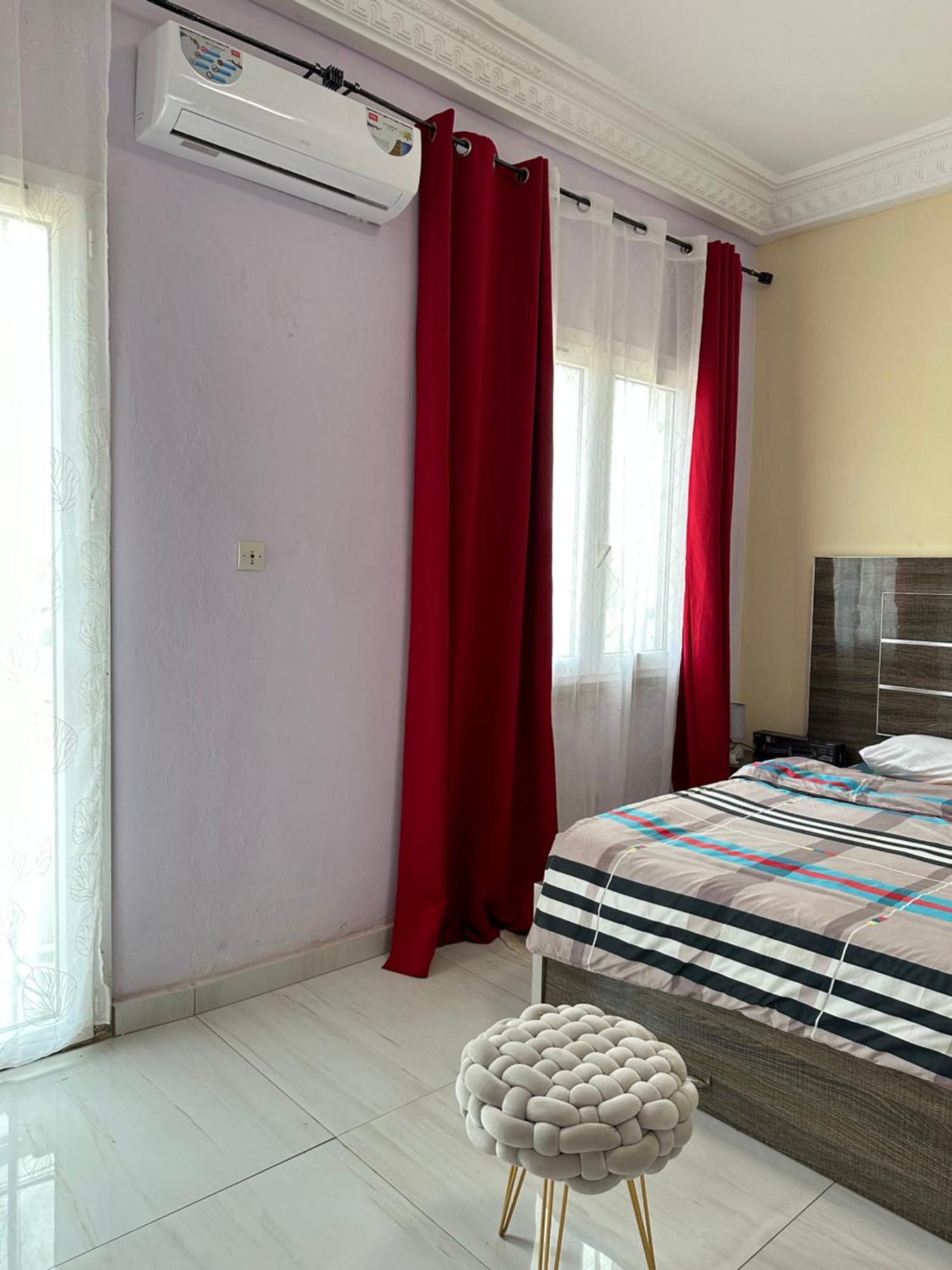 Residences Primis Thies - Appartements Et Chambres ภายนอก รูปภาพ